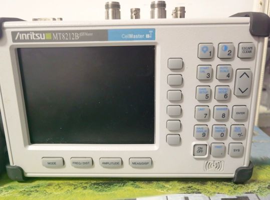 Buy Anritsu MT8212B Cable And Antenna Analyzer 25 MHz To 4GHz Spectrum Analyzer online manufacture