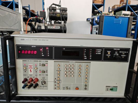 buy Fluke 5100B Series Precision Multifunction Calibrator with GPIB Interface 1100V DC Voltage and 1Ω to 10MΩ Resistance Range online manufacture
