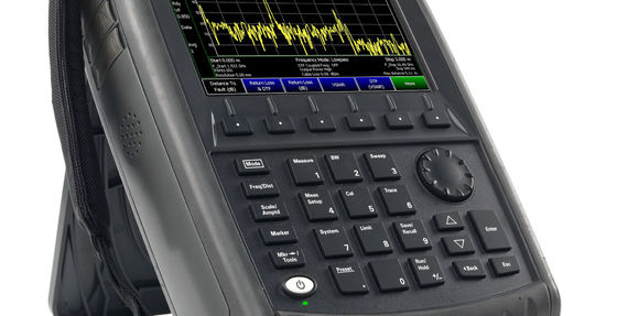 Keysight FieldFox Handheld Analyzer 18 GHz Microwave Network Analyzer with 2 Ports and 91 dB Dynamic Range