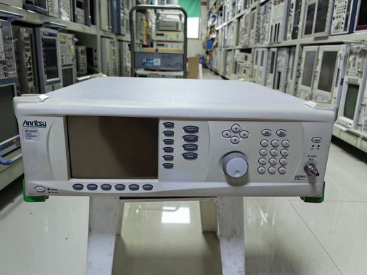 Used 20 GHz Anritsu MG3692B Microwave Signal Generator 85-264 Vac 250 VA